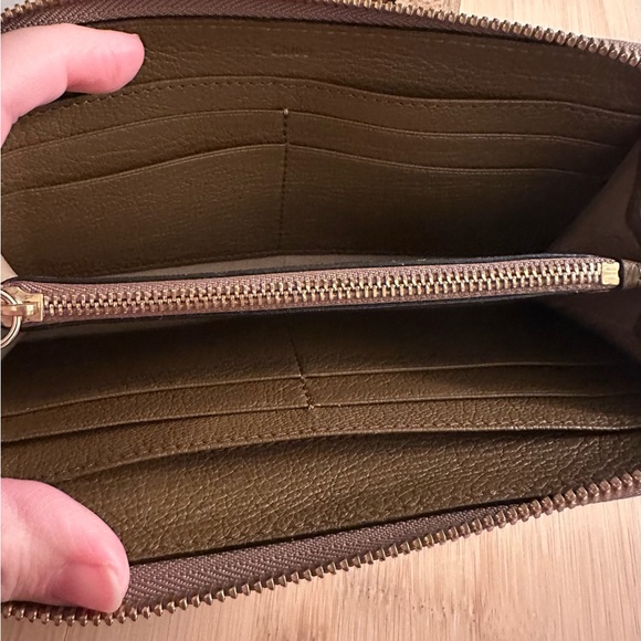 Chloé Lily leather continental zip around wallet - Picture 6 of 8